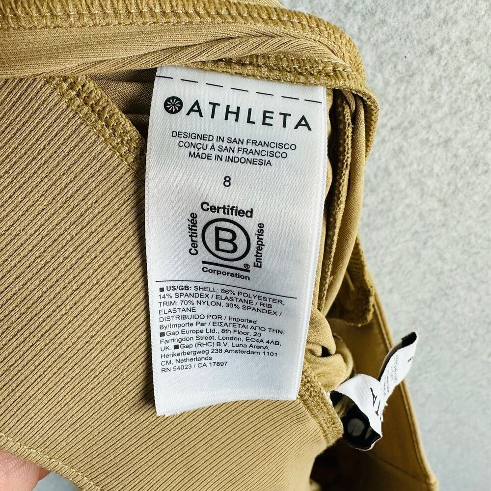 Athleta Womans Sz 8 Shorts Tan Stretch Pull On Comfort Stretch Pockets - Picture 8 of 9